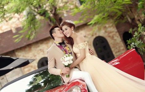Ca sĩ Lâm Chi Khanh chụp ảnh cưới cùng diễn viên Minh Anh.
