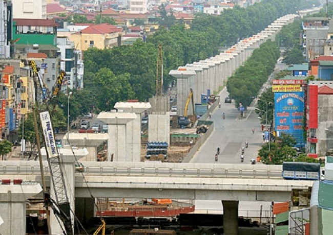 Từ đầu năm 2016, TP Hà Nội đã rà soát và thay thế Trưởng Ban quản lý đường sắt đô thị Hà Nội bằng người có năng lực, kinh nghiệm trong việc quản lý các dự án giao thông. 