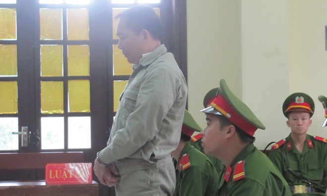 Bị cáo Hoàng Mỹ Sơn lĩnh án 7 năm tù về tội giết người. Ảnh: Duy Chiến