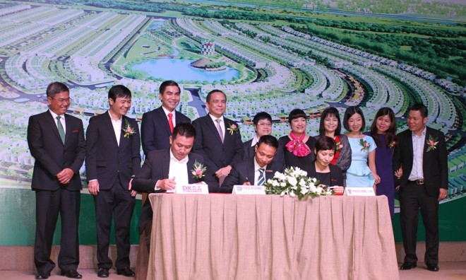 Công bố dự án Làng Sen Việt Nam và ký kết hợp tác với các đối tác.