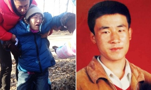 Huugjilt (phải), mới 18 tuổi khi bị tử hình năm 1996. Mẹ Huugjilt (trái) bật khóc sau khi con trai bà được tuyên vô tội. Ảnh: iFeng.com