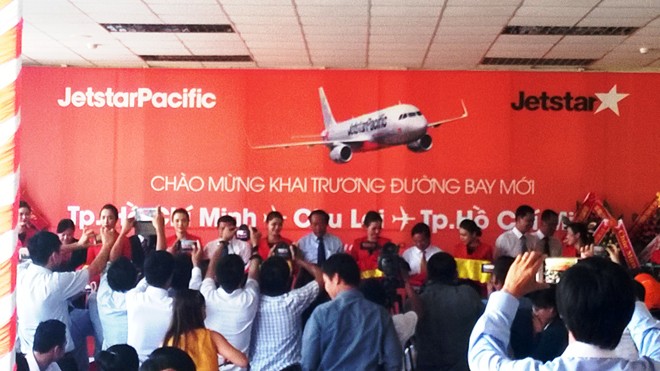 Cắt băng khai trương đường bay giá rẻ TP HCM - Chu Lai – TP HCM