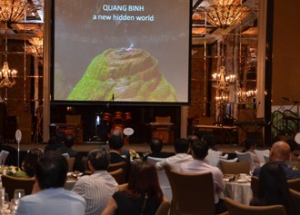 Hang Sơn Đoòng được giới thiệu tại Singapore gây được ấn tượng mạnh với doanh nghiệp lữ hành quốc tế, giới truyền thông và du khách.