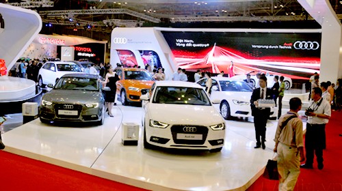 Lần đầu tổ chức triển lãm ô tô quốc tế tại Việt Nam