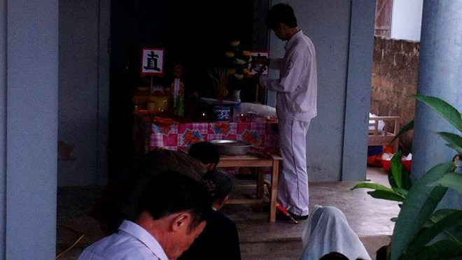 Nạn nhân Nguyễn Đức Hòa được gia đình làm lễ an táng