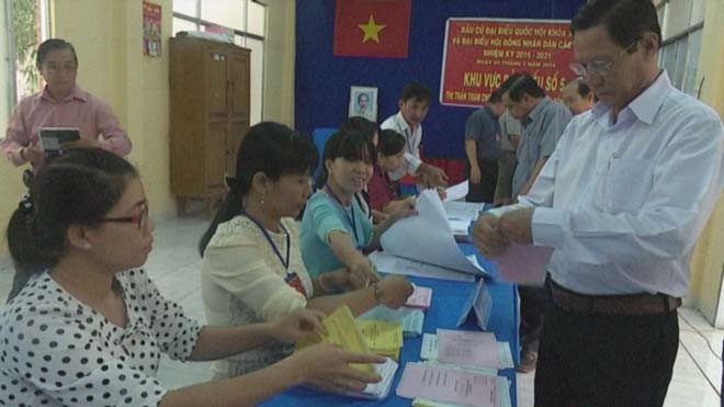 Cử tri ở nhiều tỉnh ĐBSCL tham gia bầu cử. 