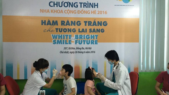 Không chỉ mang đến cơ hội khám răng miễn phí mà thông điệp của chương trình "Nha khoa học đường" còn nhằm nâng cao nhận thức của cộng đồng đối với vấn đề chăm sóc răng miệng. 