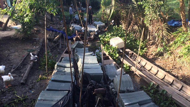 Bắt giữ 9 vạn bao thuốc lá lậu 'chèo thuyền' vào Việt Nam