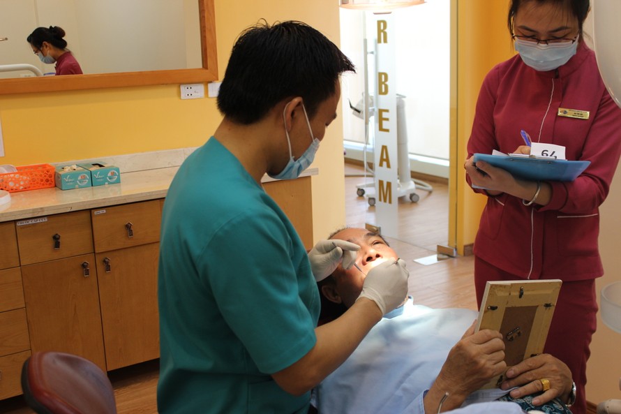 Các cựu binh được chăm soccs răng miệng tại nha khoa DR.BEAM 