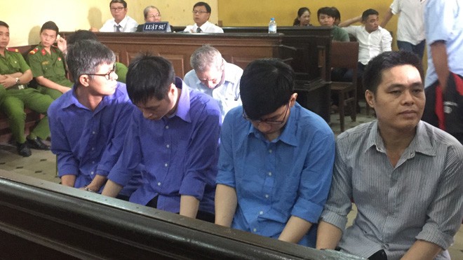 Các bị cáo tại phiên tòa phúc thẩm hôm nay 14/9. Ảnh: Tân Châu