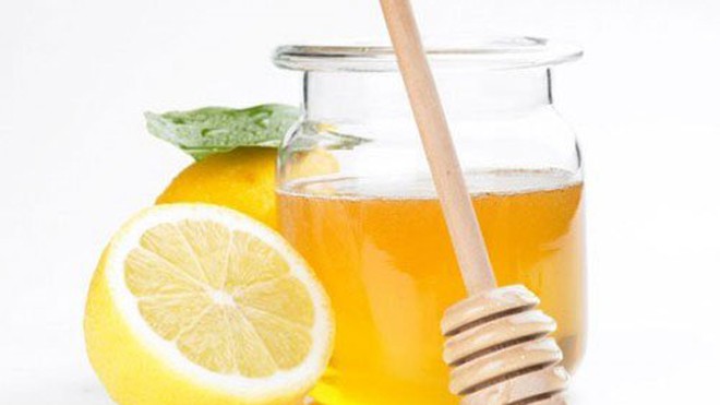 5 công dụng tuyệt vời khi uống nước chanh mật ong vào buổi sáng