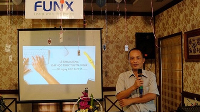 Hiệu trưởng Nguyễn Thành Nam trong buổi khai giảng Đại học FUNiX.