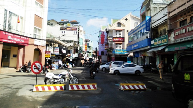 Cấm các loại ô tô lưu thông trên đường Nguyễn Văn Trỗi
