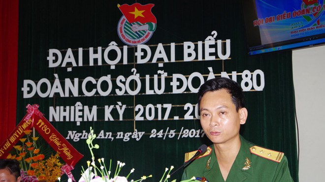  Trung tá Thái Anh Tuấn – Bí thư Đoàn cơ sở nhiệm kỳ 2012 – 2017 đọc báo cáo Kết quả thực hiện Nghị quyết ĐHĐB nhiệm kỳ 2012 – 2017.