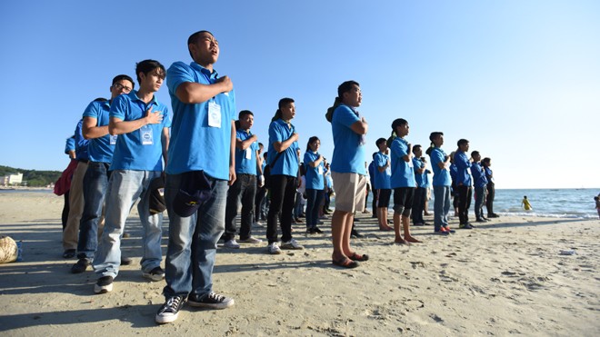 500 sinh viên cùng Chi Pu tham gia hành trình Sinh viên với biển đảo Tổ quốc