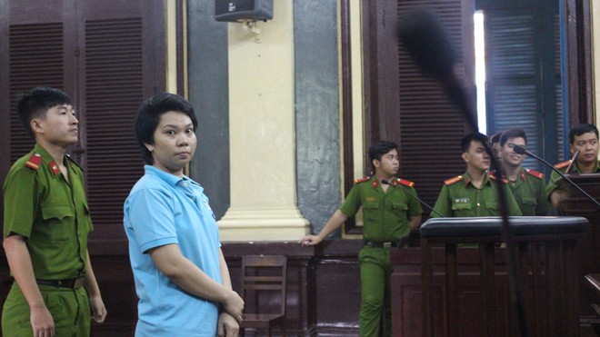 Bị cáo Nguyễn Thị Thùy tại phiên tòa. Ảnh: Tân Châu