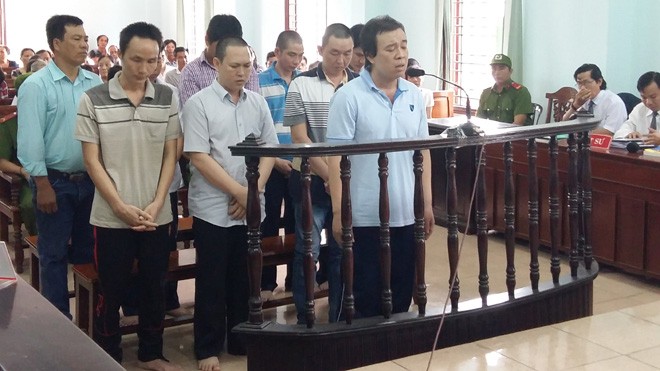 7 cựu TTGT nhận hối lộ vừa bị khai trừ Đảng (Ảnh Kim Hà).