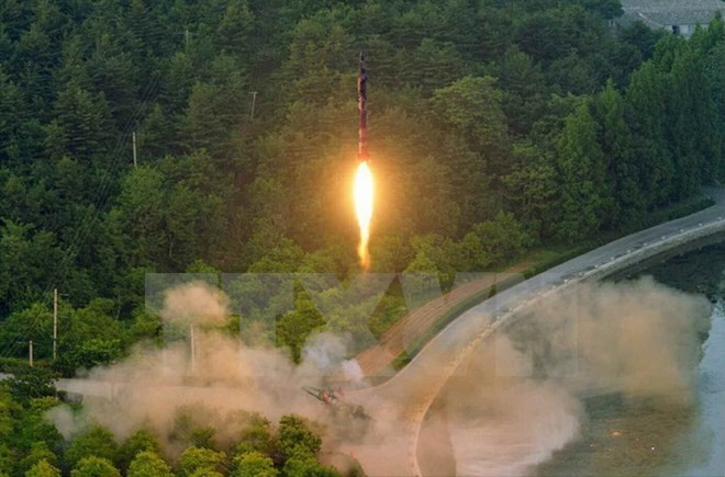 Truyền thông Hàn Quốc: Triều Tiên chuẩn bị phóng thử tên lửa đạn đạo