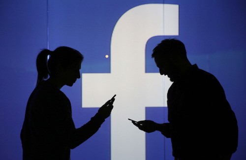 Niềm tin của người dùng vào Facebook thấp hơn các hãng công nghệ như Apple, Microsoft...