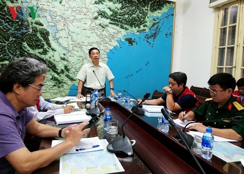 Ông Nguyễn Trường Sơn yêu cầu các địa phương sẵn sàng sơ tán dân những khu vực nguy hiểm.