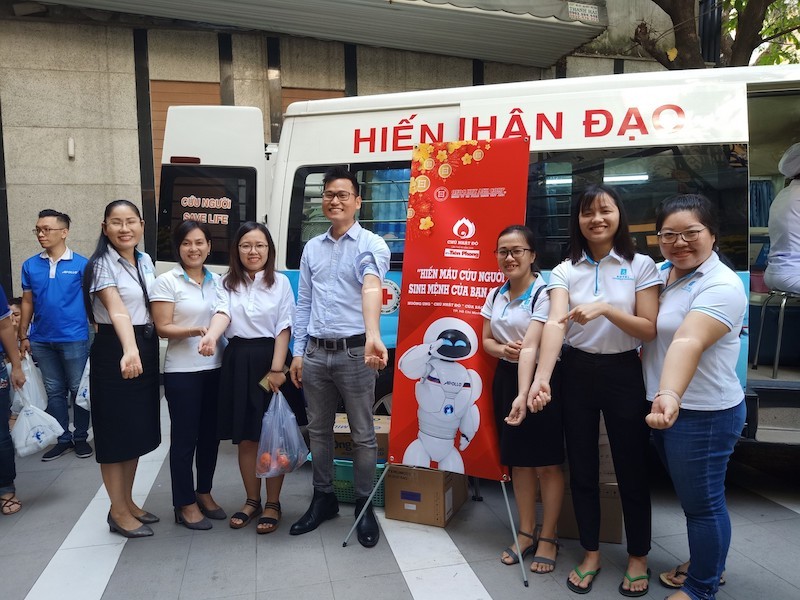 Công ty Quốc Huy Anh tổ chức hiến máu hưởng ứng Chủ Nhật Đỏ tại trụ sở ở TPHCM ngay trước Tết Canh Tý.