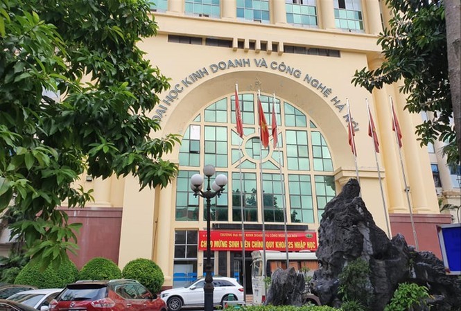  Trụ sở ĐH Kinh doanh- Công nghệ tại Hà Nội