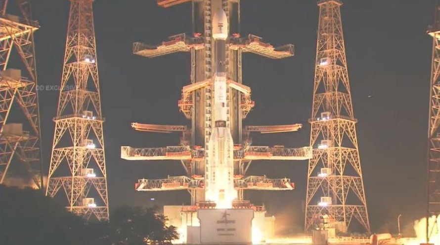 Một tên lửa GLSV của Ấn Độ mang theo vệ tinh quan sát Trái đất EOS-O3 đã cất cánh từ bệ phóng thứ hai của Trung tâm Vũ trụ Satish Dhawan trên đảo Sriharikota, Ấn Độ vào ngày 12/8 nhưng nó không thể tiếp cận quỹ đạo.