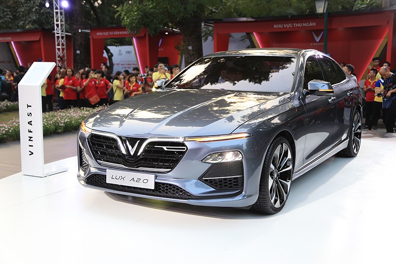 Chi tiết sedan hạng sang VinFast có giá bán từ 800 triệu đồng 