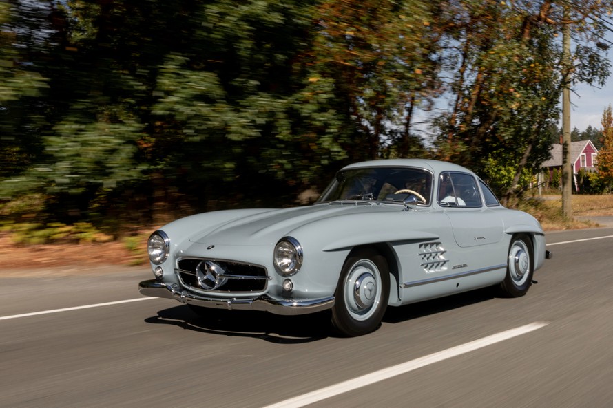Xe Mercedes-Benz 63 năm tuổi được đấu giá hơn 1 triệu USD