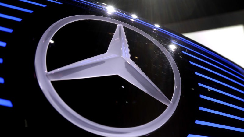 Daimler Trucks bị phạt tới 30 triệu USD do chậm thu hồi 