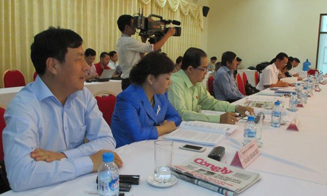 Đại biểu Quốc hội thảo luận về Luật Doanh nghiệp sửa đổi sáng nay (28/5). Ảnh; Thời báo Kinh tế Sài Gòn.