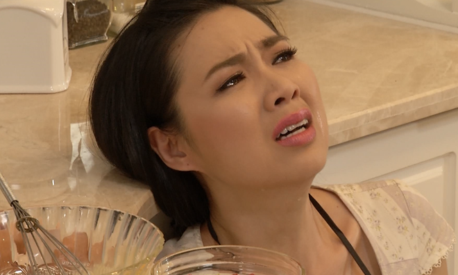 Lê Khánh có nhiều cảnh quay lấy nước mắt khán giả trong phim 'Ly hôn'.