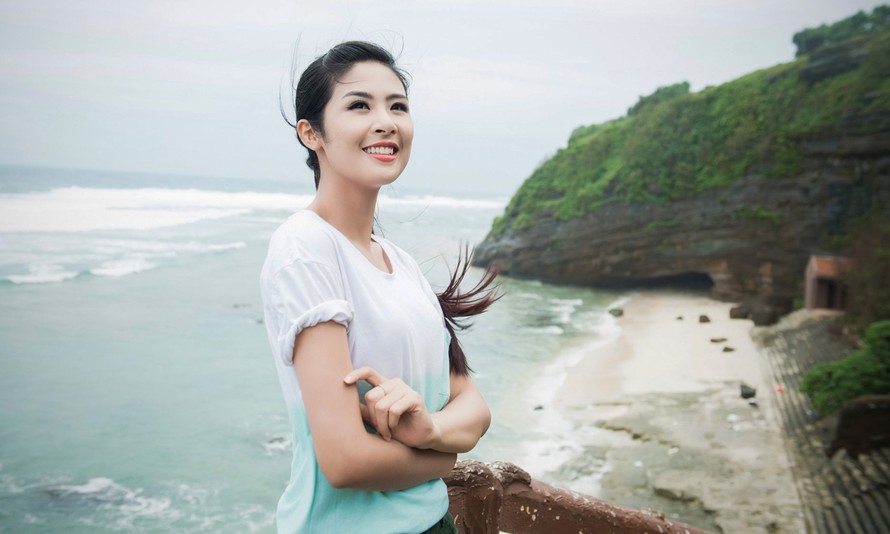 Hoa hậu Ngọc Hân trở lại đảo Lý Sơn.