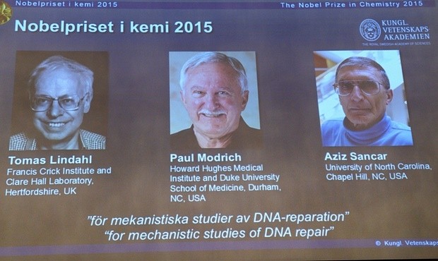 Chân dung ba nhà khoa học vừa giành chiến thắng giải Nobel Hóa học 2015.