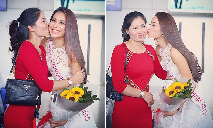 Phạm Hương chia tay mẹ khi lên đường đi Mỹ dự thi Miss Universe.