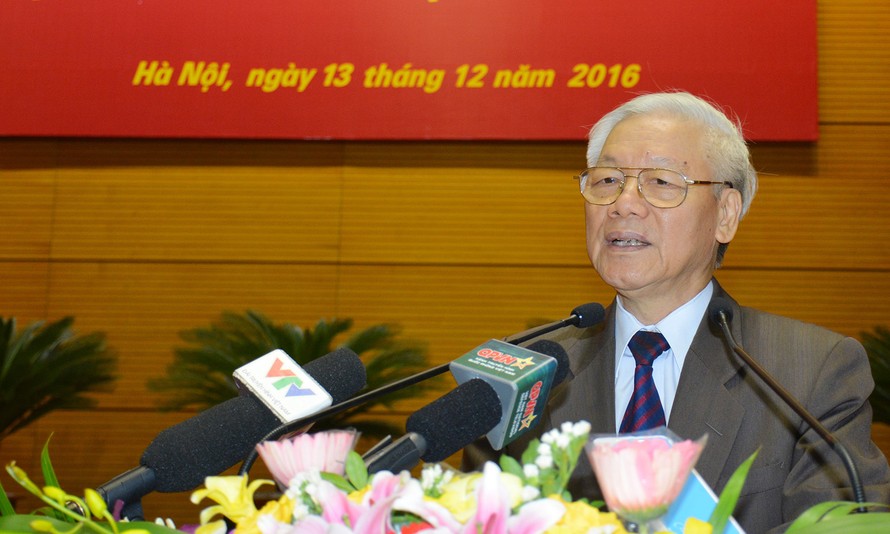 Tổng Bí thư Nguyễn Phú Trọng phát biểu chỉ đạo hội nghị Quân chính toàn quân năm 2016, sáng 13/12.