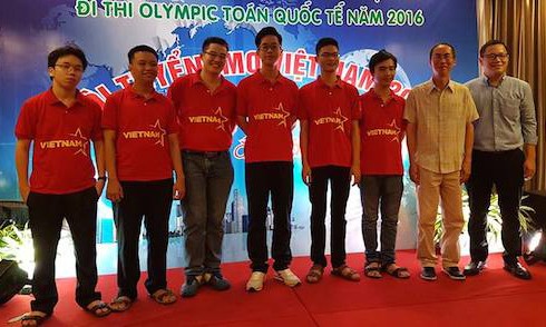 Công bố 6 học sinh Việt Nam đi thi Olympic Toán học quốc tế 