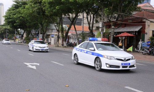 Đường Bạch Đằng sẽ cấm nhiều loại phương tiện khi diễn ra APEC. Ảnh: Nguyễn Đông.