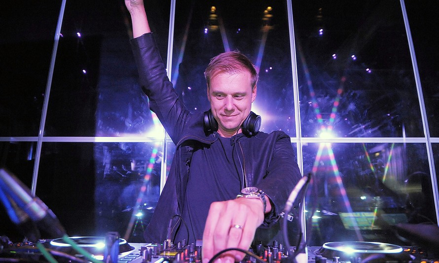 Top 100 DJ Thế giới năm 2017: Garrix yên vị số 1, Armin leo lên số 3