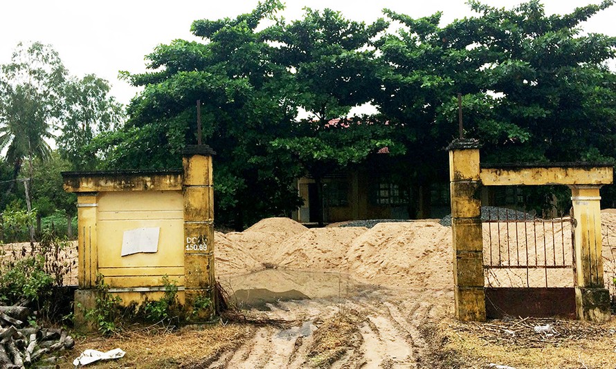 Điểm trường thôn điểm 9, xã Uar, huyện Krông Pa bỏ hoang không được nêu trong báo cáo.