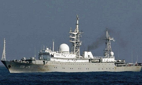 Tàu do thám Viktor Leonov của hải quân Nga. Ảnh: TASS.