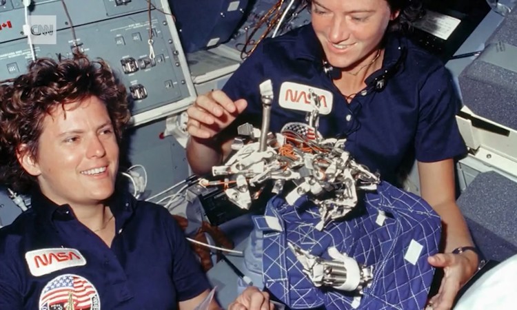 Những nữ phi hành gia làm nên lịch sử tại NASA