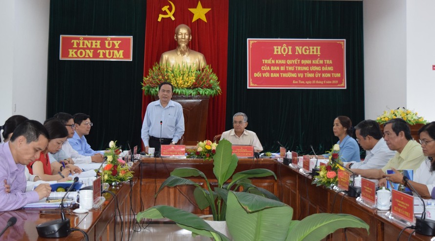 Đồng chí Trần Thanh Mẫn phát biểu tại buổi làm việc với Ban Thường vụ Tỉnh ủy Kon Tum. Ảnh: VGP/Bạch Dương