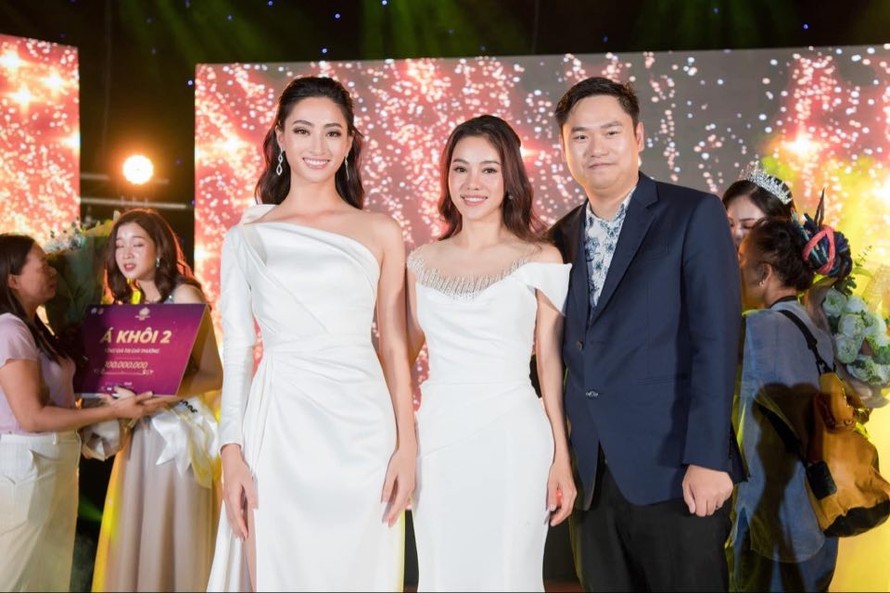 Kim Khánh đồng hành cùng các Hoa hậu trong các hoạt động thiện nguyện.
