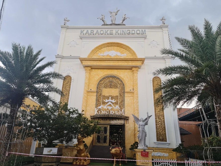 Quán Karaoke Kingdom (tại Tổ dân phố 10, TP Gia Nghĩa), nơi ghi nhận nhiều trường hợp mắc COVID-19