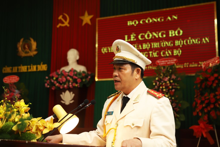 Đại tá Lê Vinh Quy phát biểu khi nhận nhiệm vụ công tác mới
