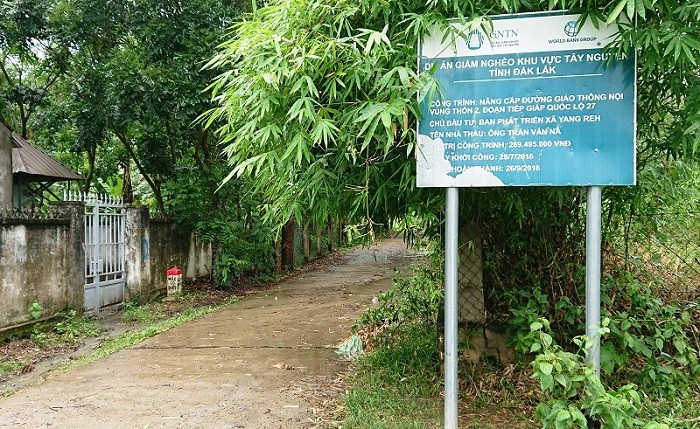 Dự án làm đường bê tông tại thôn 2, xã Yang Réh