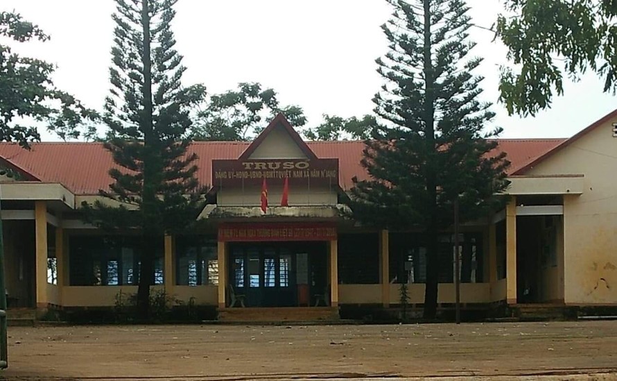 Trụ sở UBND xã Nâm Njang