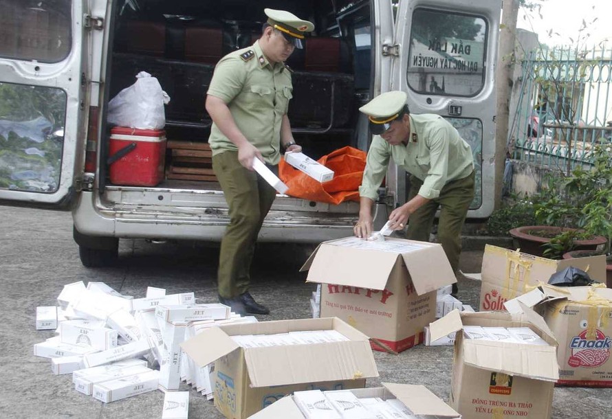 2.500 gói thuốc lá lậu vừa bị bắt giữ