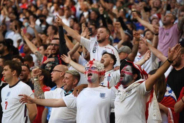 CĐV Anh sẵn sàng nhịn sex trong 3 tháng để đội nhà vô địch EURO 2020
